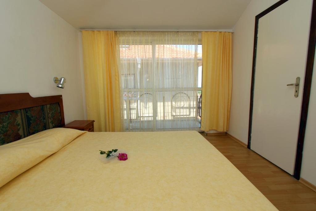 Family Hotel Verona Sozopol Quarto foto