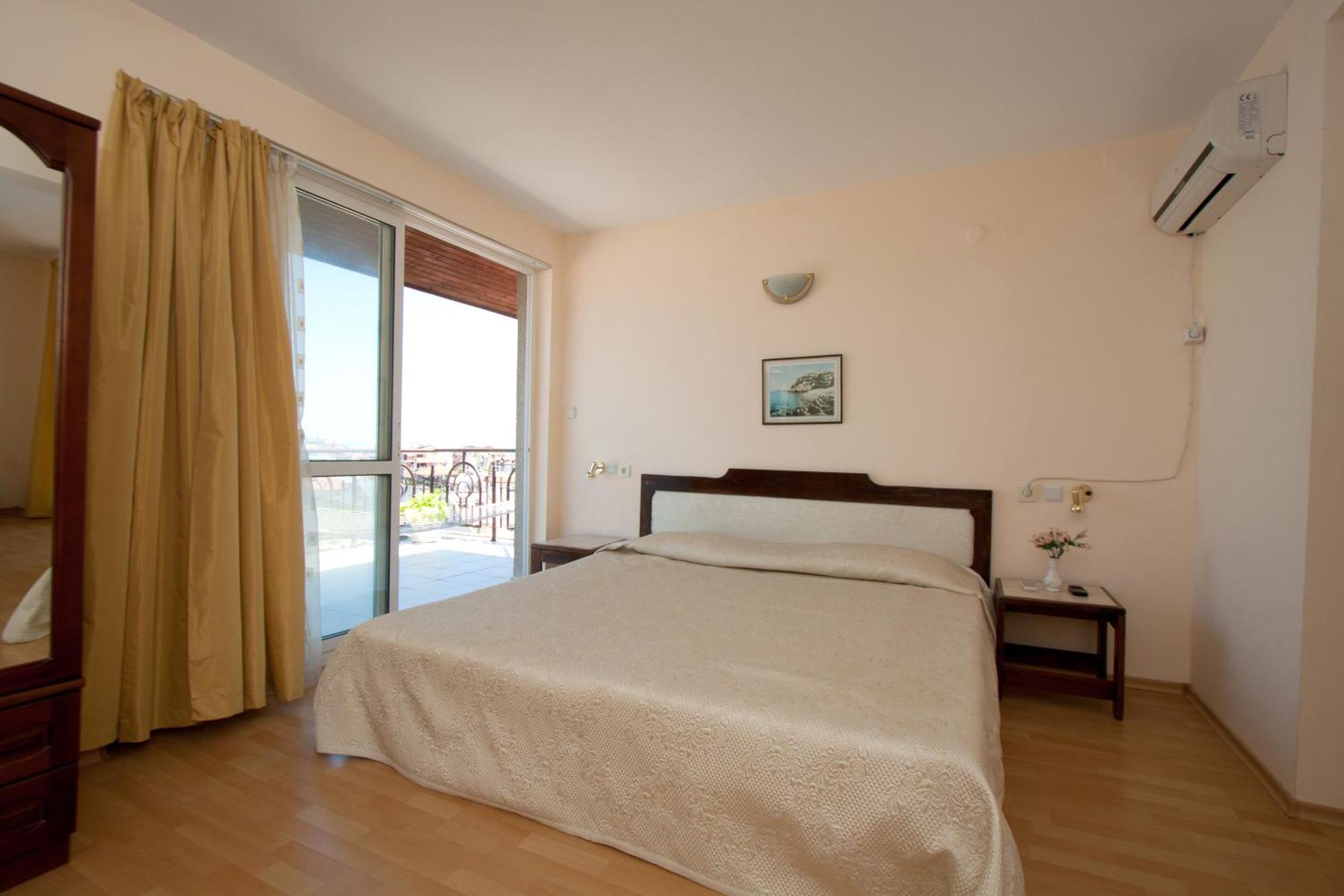 Family Hotel Verona Sozopol Exterior foto